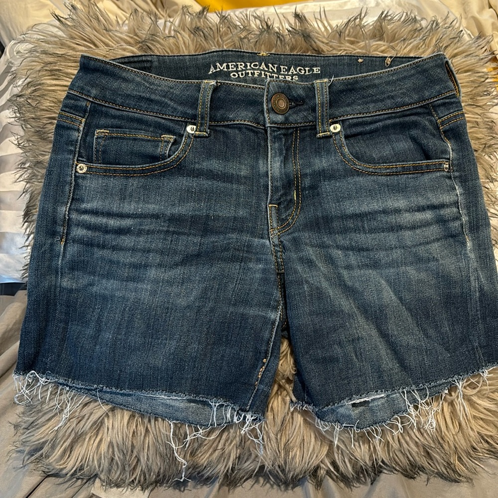 American Eagle denim shorts dark wash size 6
